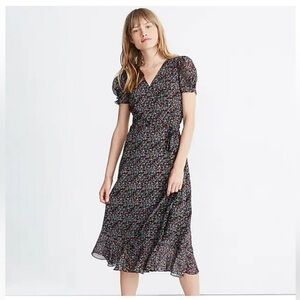 Madewell Button-Sleeve wrap midi dresss in Fieldwalk Floral. XS